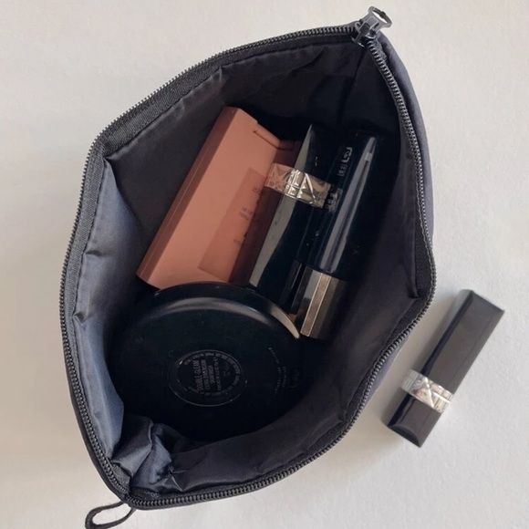 ♏️ Scorpio Makeup Bag ♏️ - Picture 3 of 4